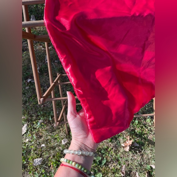 Satin Pillowcase - Picture 4 of 10